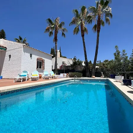 Cd-1383 Three Bedroom With Pool *