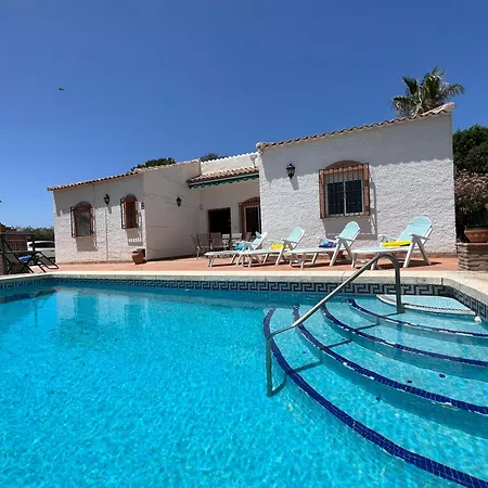Cd-1383 Three Bedroom With Pool Villa