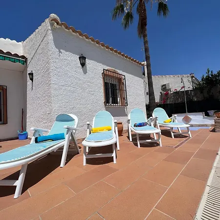 Cd-1383 Three Bedroom With Pool Villa Vinuela