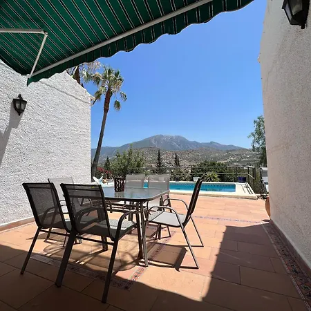 Cd-1383 Three Bedroom With Pool Villa Vinuela