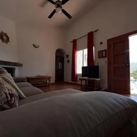 Villa Cd-1383 Three Bedroom With Pool