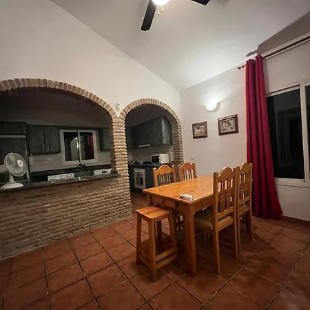 Cd-1383 Three Bedroom With Pool * Vinuela