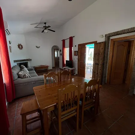 Cd-1383 Three Bedroom With Pool