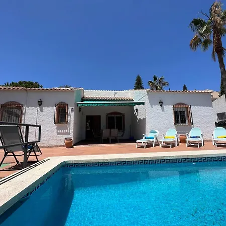 Cd-1383 Three Bedroom With Pool