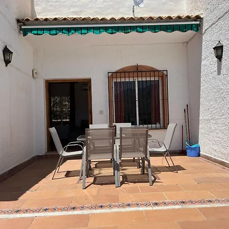Cd-1383 Three Bedroom With Pool Villa Vinuela
