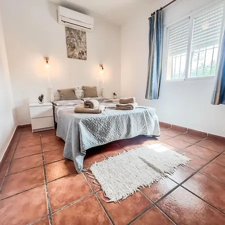 Cd-1383 Three Bedroom With Pool