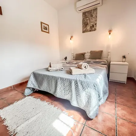 Cd-1383 Three Bedroom With Pool * Vinuela
